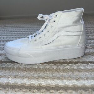 Sk8-Hi Tapered Stackform Shoe. Size women 8.5 Men 7